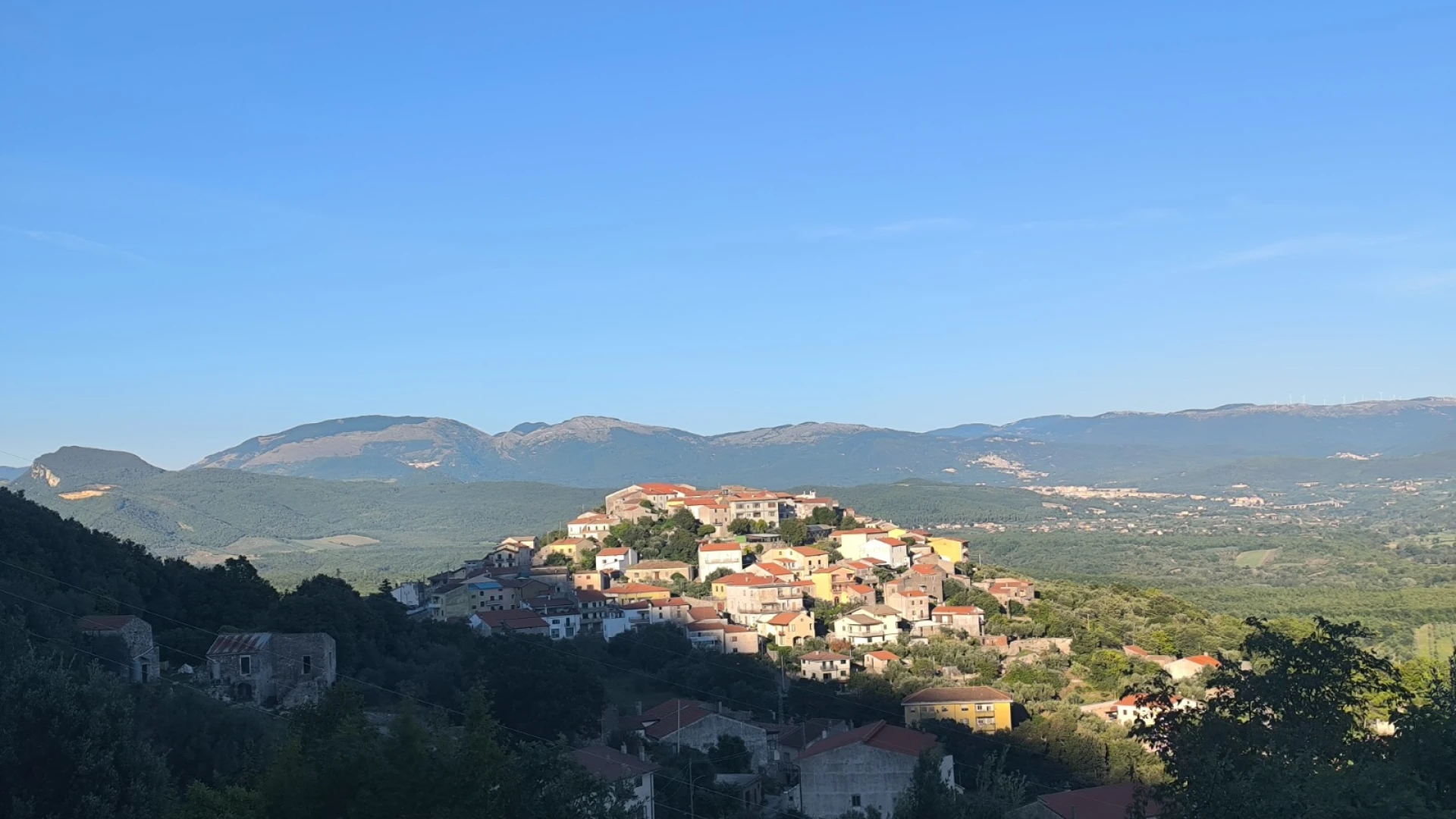 Montaquila celebra il vino molisano: al via la prima edizione di X Bacco, un viaggio tra vini, sapori e musica nel cuore del borgo